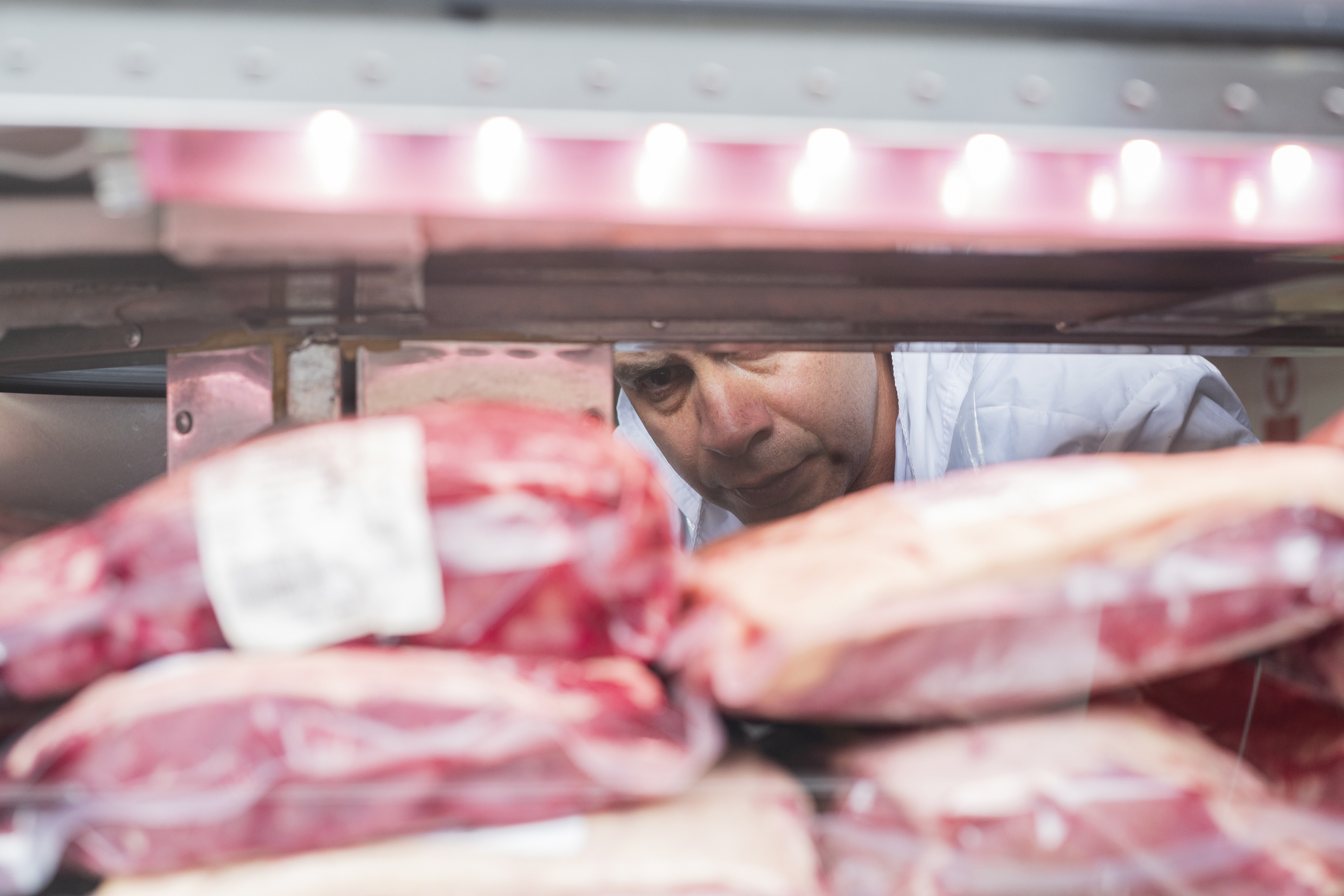 Trump Administration Grapples With Meat Monopolies, Rising Beef Prices, Supply Shortages - The HighWire thumbnail